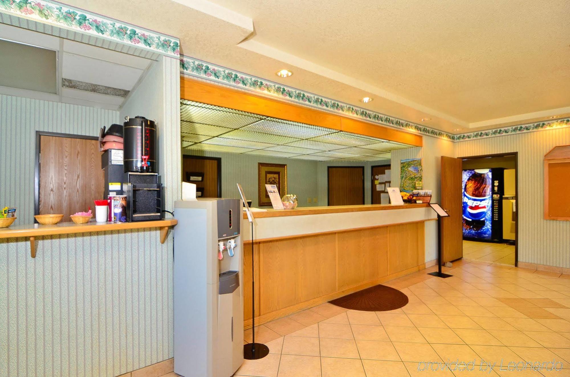 Third Street Inn Маккол Интериор снимка